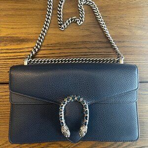 Gucci Dionysus Medium Shoulder Bag